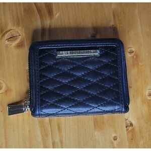 REBECCA MINKOFF ZIP WALLET GRAY QUILTED DESIGNER Womens